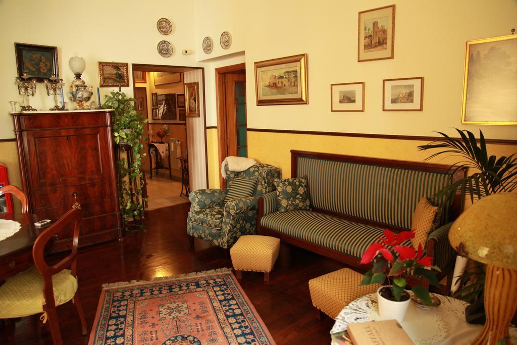 Latomare